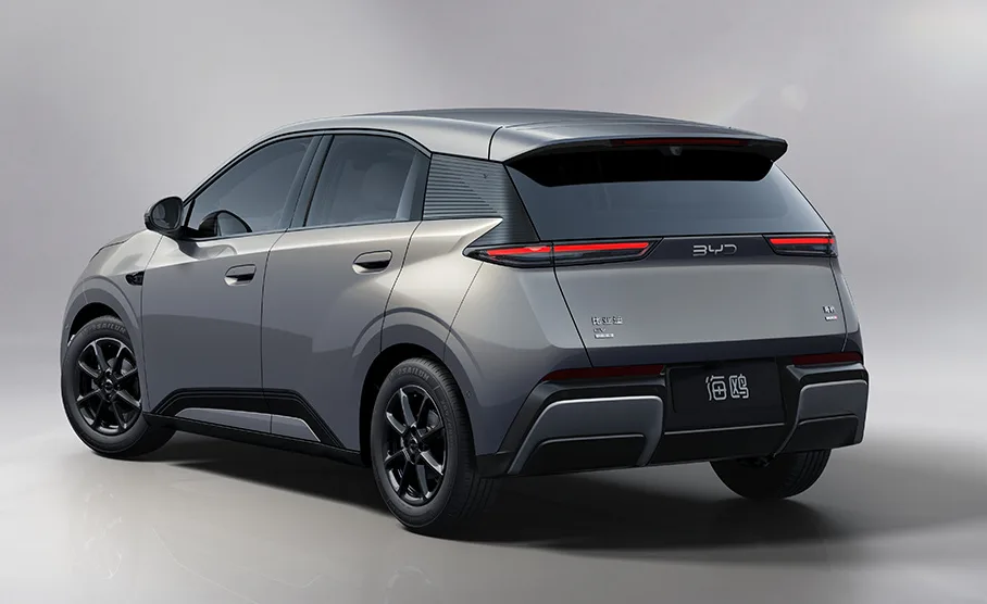 BYD Seagull ikinci nesil elektrikli otomobilin dış tasarımı, kapalı ızgara ve keskin hatlar