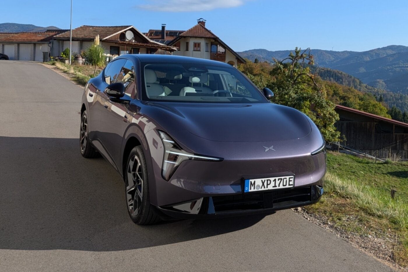 Xpeng L03 elektrikli otomobil Avrupa yolunda test sürüşü