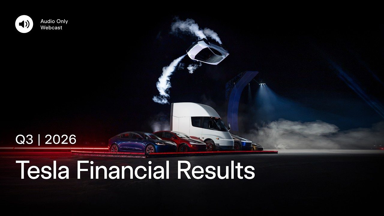 Tesla araçlarının bulunduğu geniş bir teslimat alanı