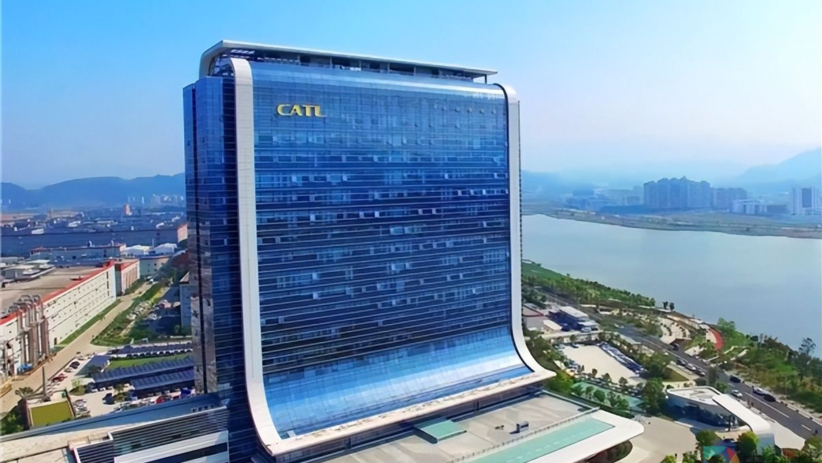 CATL, küresel batarya patent sıralamasında LG Energy Solution'u geçerek zirveye yerleşti