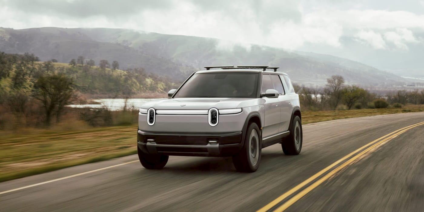 Rivian R2 elektrikli SUV doğal ortamda